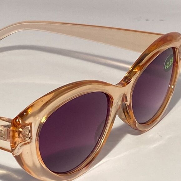 Reading Sunglasses 2.25 Clear Gold Sweetheart Frames Dark Lenses NWT - Picture 5 of 7